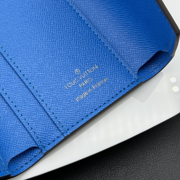 LVコピーウォレット角部分ディテール